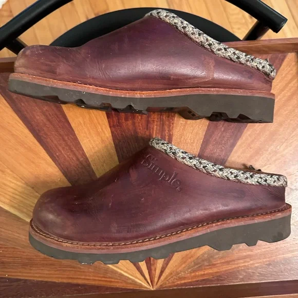 Simple The Original Clog - Picture 2 of 8